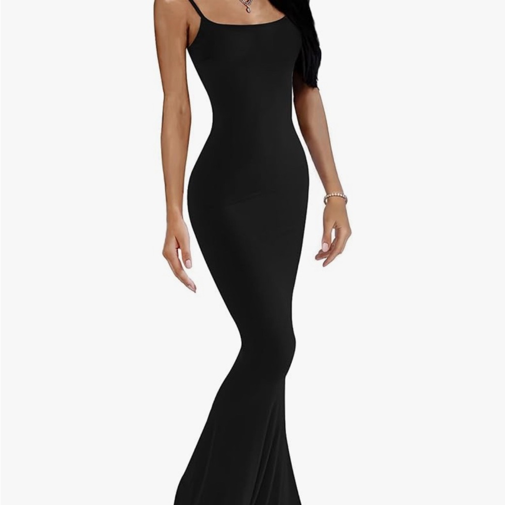 Elegant Black Maxi Dress